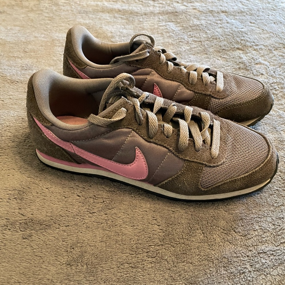 Nike Vintage Style Casual Shoes Sneakers